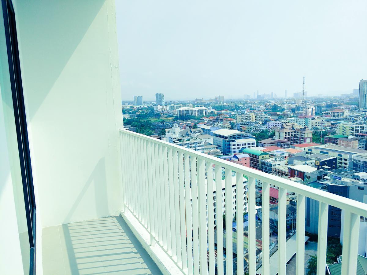 The Base Pattaya 芭提雅基地公寓 Exterior photo